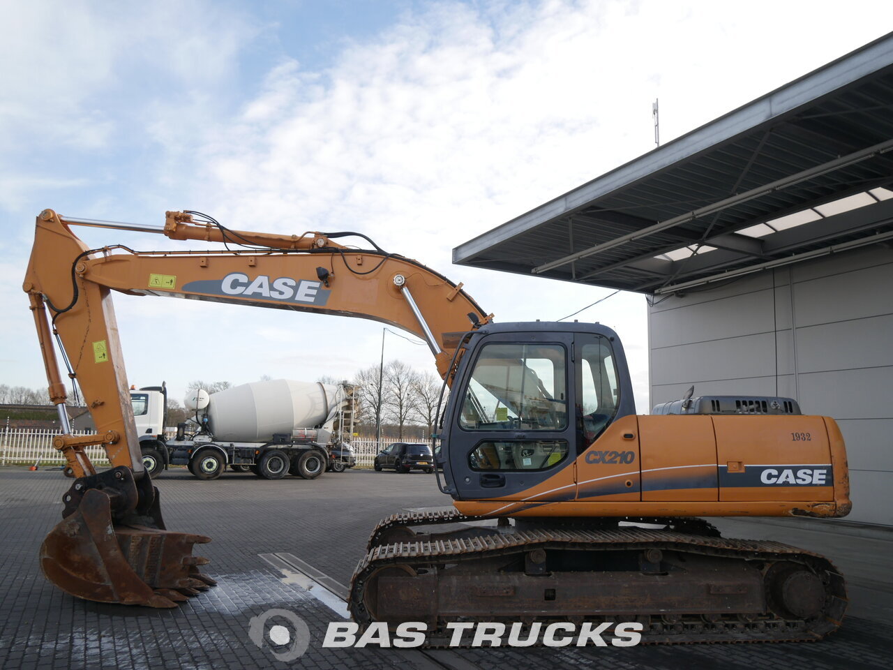 photo of Used Construction equipment Case CX 210 Track 2006