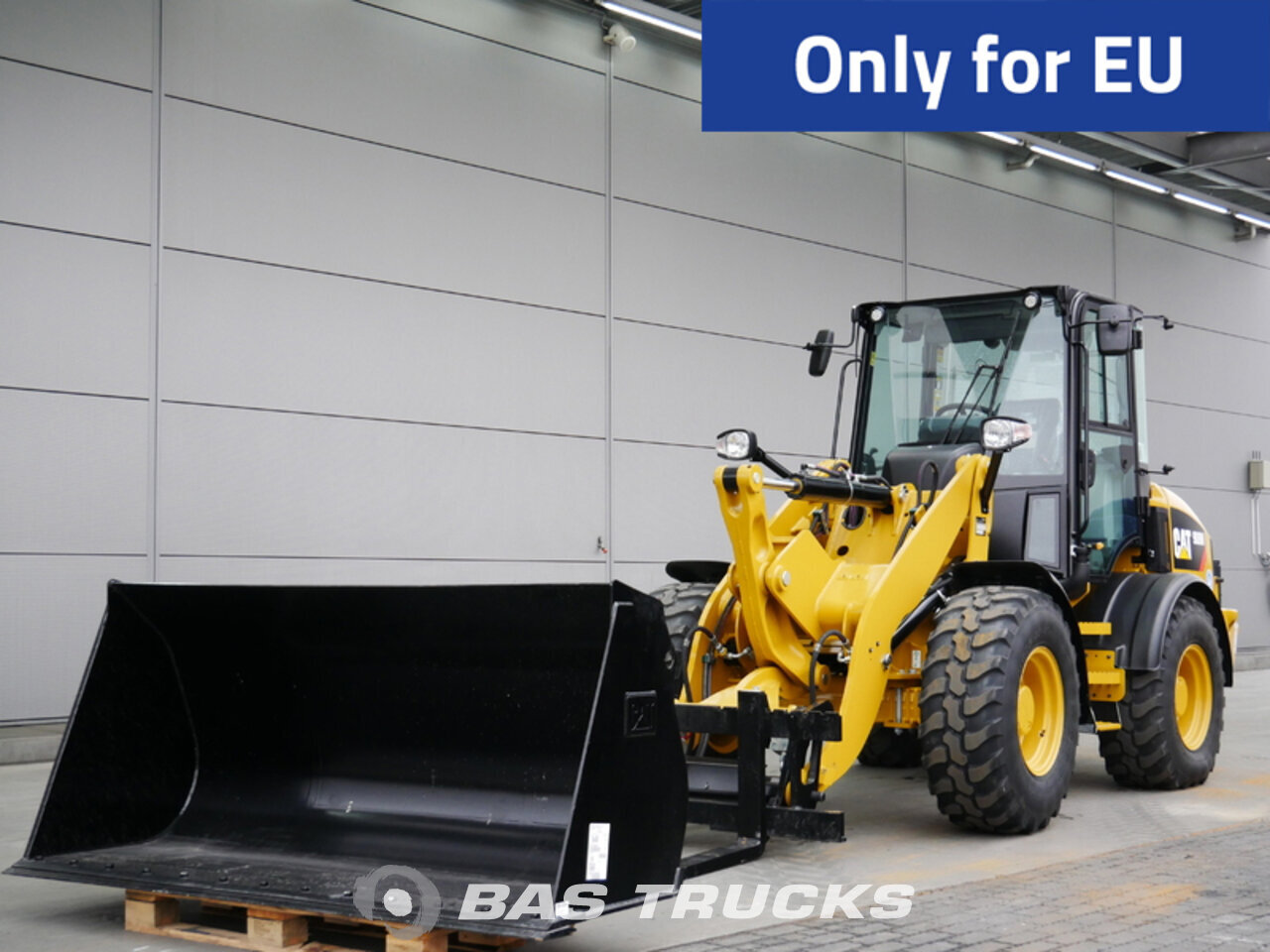 photo of Used Construction equipment Caterpillar 908M 4X4 2019