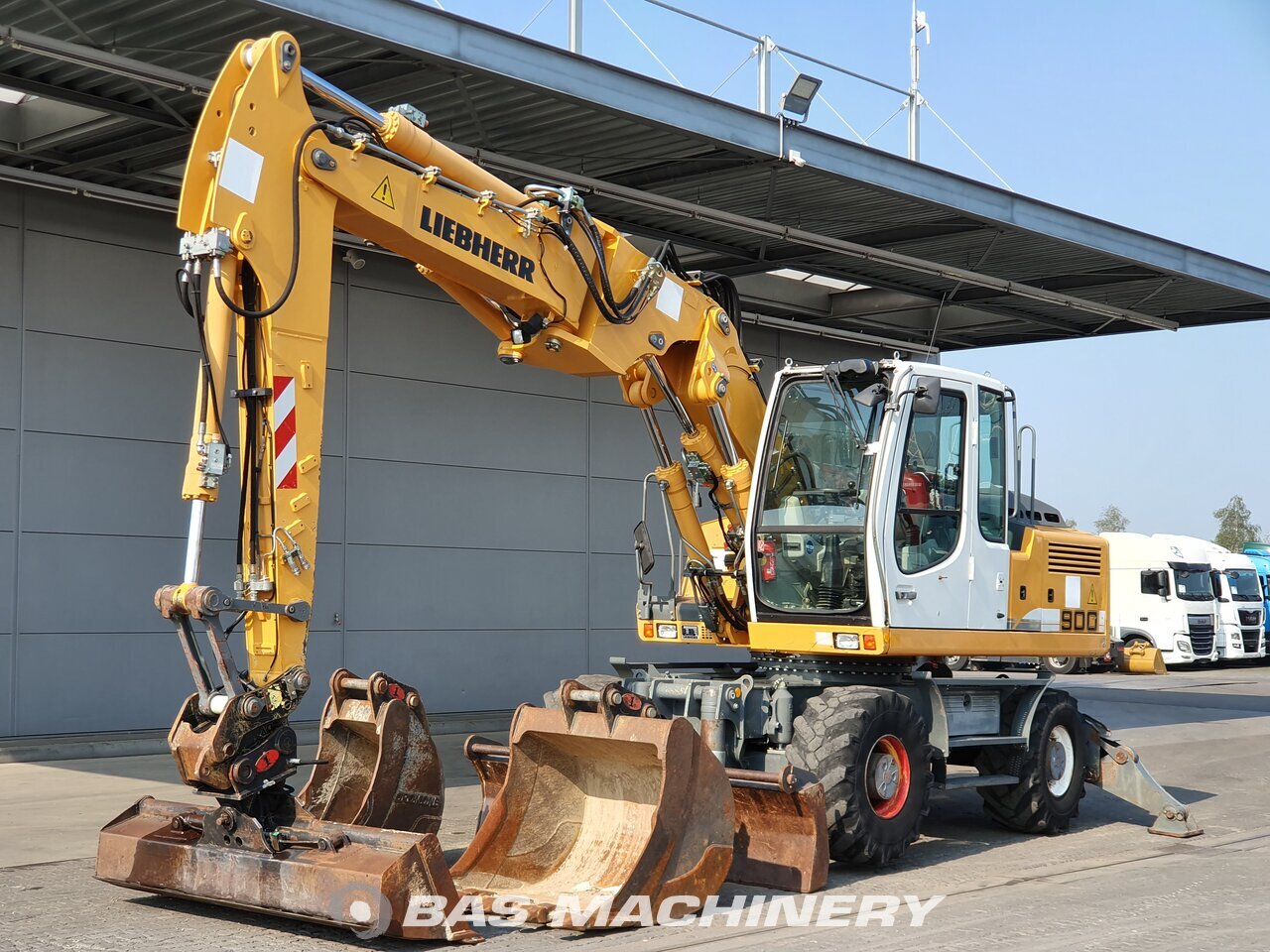 Liebherr 00 C 08 Mobilbagger Bas Machinery