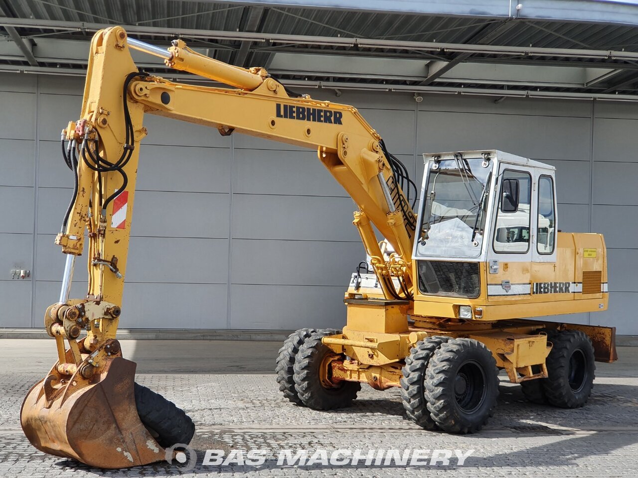 Liebherr 02 1987 Bas Machinery