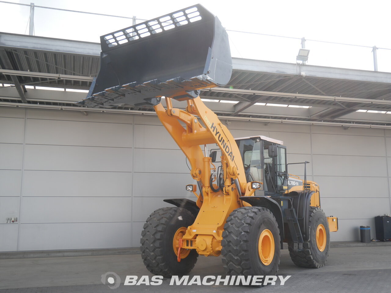 Хендай 780 9s